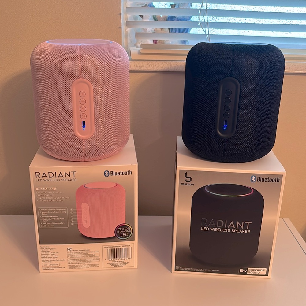 NWT Radiant led wireless speakers available in pink/black
